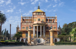 Palazzina cinese, 1799-1806, Palermo, Italia. Si tratta di un'antica dimora reale dei Borbone, situata a margine del Parco della Favorita, ai confini della Riserva di Monte Pellegrino