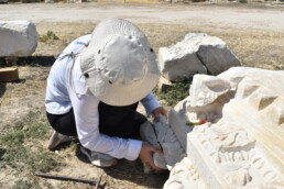 Restoration activities on the blocks of the Nymphaeum | © Tommaso Ismaelli, CNR ISPC