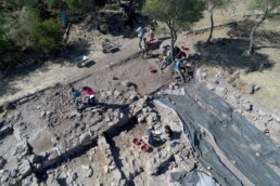 Pani Loriga di Santadi (SU, Sardegna Sud Occidentale): ripresa da drone dello scavo del grande edificio punico (AREA B) ubicato sul versante nord-orientale della collina