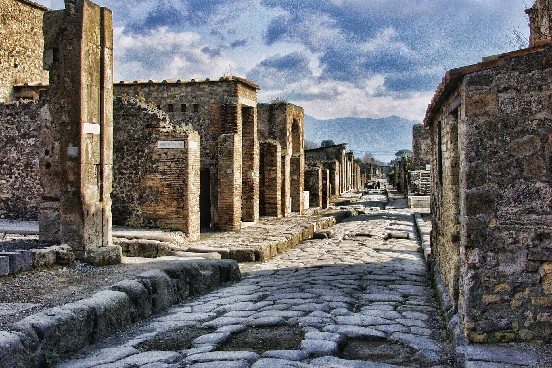 Pompei: Via dell'Abbondanza