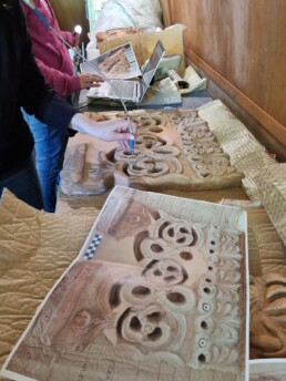 Il team di ricerca CNR ISPC di Firenze durante l'analisi di tracce di policromia dei reperti custoditi al Museo Archeologico Nazionale di Luni | © Ivana Cerato CNR ISPC