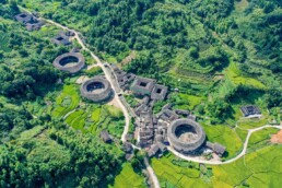 Vista aerea di una parte del villaggio Hekeng, sito UNESCO, nel Fujian Tulou area |© Han Jie, XMU University
