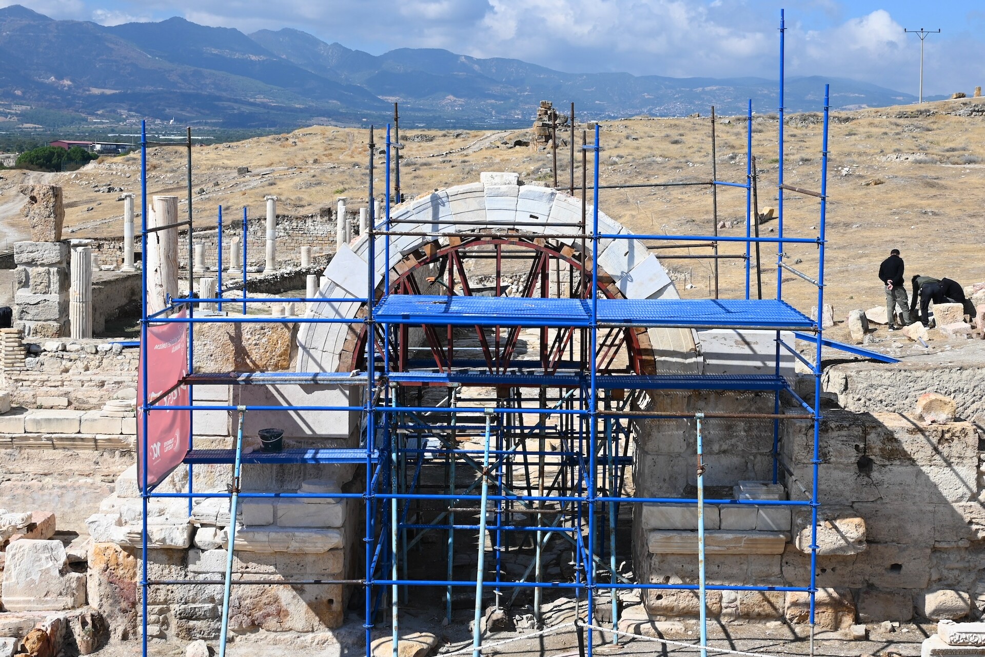 Seconda campagna di ricerca 2025 del progetto “Il Ninfeo Monumentale di Tripolis ad Maeandrum. Archeologia, architettura e restauro”, condotto dal CNR ISPC in collaborazione con la Pamukkale Üniversitesi (Denizli, Turchia).